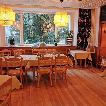 Gasthof Zur Post Hotel *